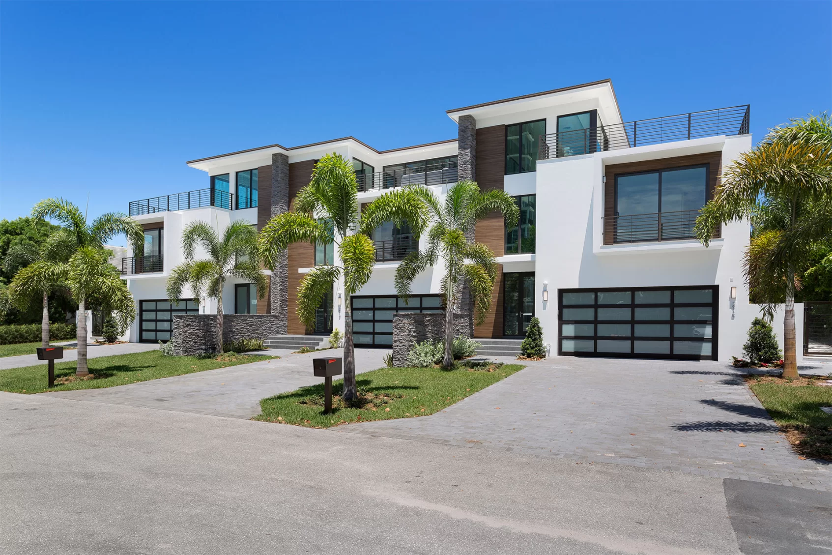213 MacFarlane Drive 1